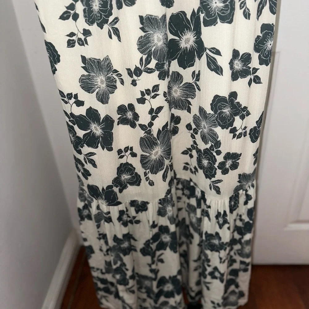 Abercrombie & Fitch Cream Maxi Dress with Dark Green Floral Print